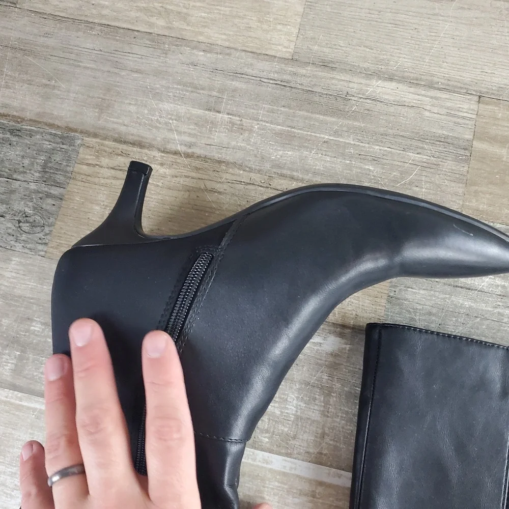 AEROSOLES new without